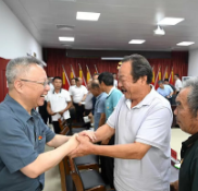 沈晓明赴株洲开展“七一”走访慰问并为基层党支部讲党课