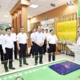毛伟明在长沙调研中医药工作