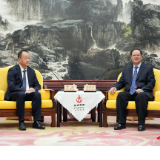 毛伟明会见索恩格客人