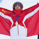 苏翊鸣将担任米兰冬奥会闭幕式中国代表团旗手