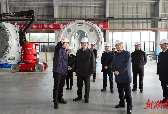 毛伟明在怀化调研