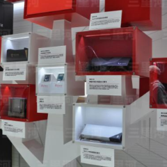 美企为封锁政策买单