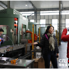 2025打卡中国丨商丘民权有多“冷”？外国网红在这里找到了一条百亿“热”链！