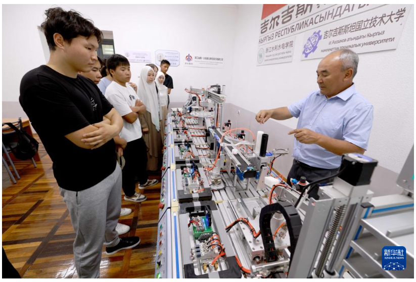 心相近丨“当好友谊使者和合作桥梁”——中国中亚共筑友好合作的青春纽带