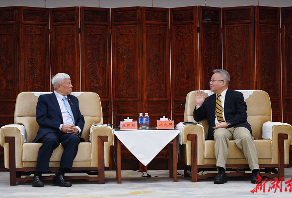 沈晓明会见旺旺集团董事长蔡衍明一行