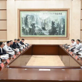 沈晓明与中国证监会主席吴清一行会谈