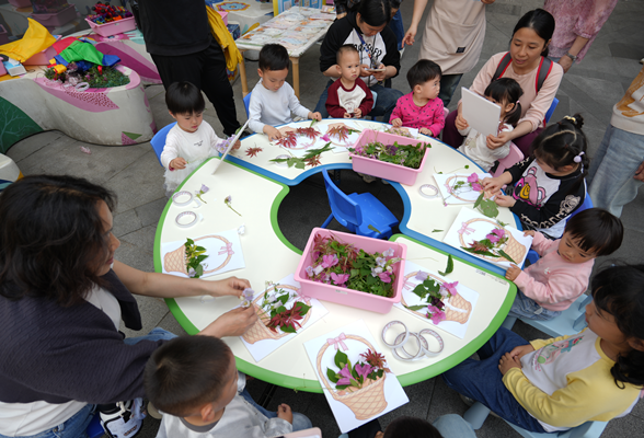 科学育儿暖人心，温情相伴润童心 ——开福区“科学育儿进万家”活动启幕