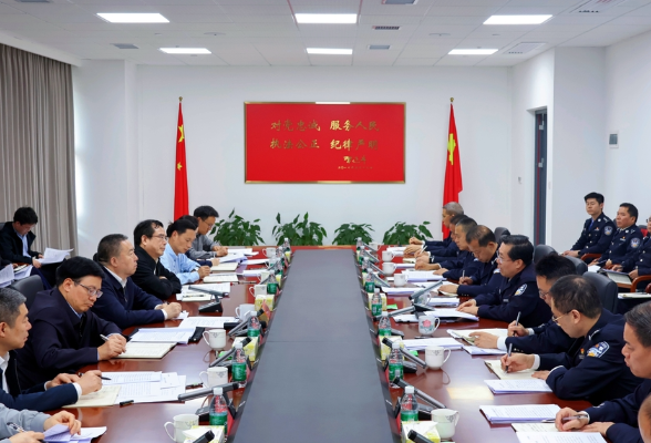 毛万春在省公安厅调研