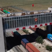 33.78亿吨、3%,创新高!铁路货运“大动脉”畅通有力 成绩单“含金量”足