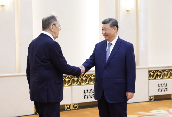习近平会见俄罗斯外长拉夫罗夫