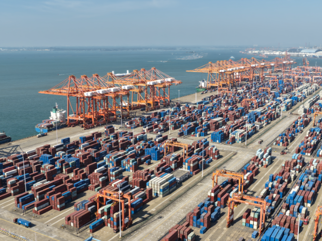 西部陆海新通道班列累计发送货物超500万标箱