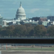 人手短缺 航班延误 美航空系统因政府“停摆”承压