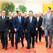 一见·从这场会见的问题导向，看中国信心与机遇