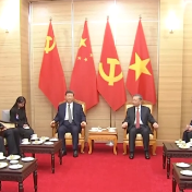 习近平同越共中央总书记苏林话别