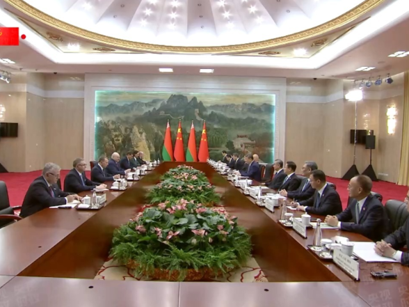 独家视频丨习近平：中白两国人民曾并肩战斗 共同为粉碎军国主义和法西斯主义作出重大历史贡献