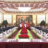 习近平同韩国总统李在明举行会谈