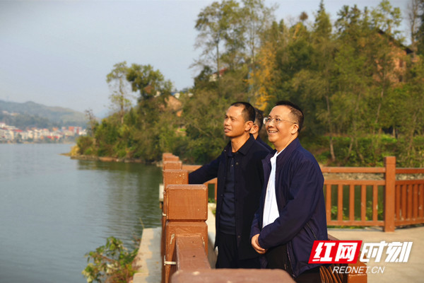 微信图片_20251217100419_351_190_副本.jpg 微信图片_20251217100419_351_190_副本.jpg