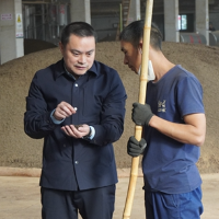 代表风采丨万康：匠心铸酒魂 履职担使命