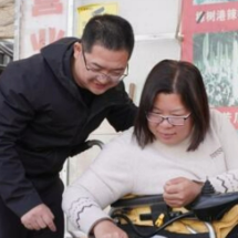 视频  | 带动10多名残友就业增收 一对残疾夫妻的“种苗人生”
