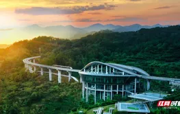 组图丨凤凰磁浮春节售票、客流实现双增长