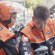 舌尖安全再升级!2026外卖新规要求“明厨亮灶”标识、推广“食安封签”