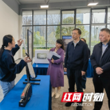 周健在湘江科技创新院开展工作对接