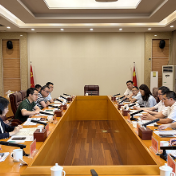 株洲市人民政府会见国寿投资公司一行并召开座谈