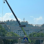 资兴市：国庆假期“不打烊”人行天桥施工忙