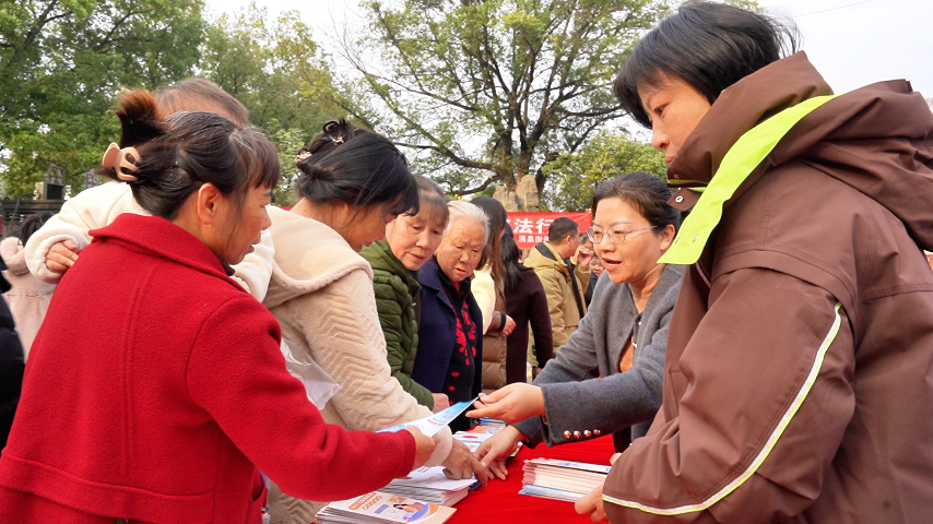 郴州市开展户外统计法治宣传  普及统计法律法规知识