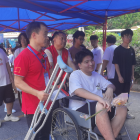 “郴州好人”廖锋华：爱心送考 情暖郴城