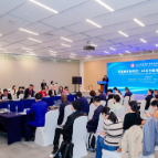 观察丨AI、中医、老年健康，如何共绘智慧康养新图景？