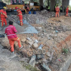 路地联动聚合力 干杉路产养护管理所清零浏阳河大桥桥下隐患