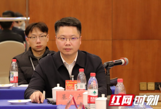 两会现场丨綦小广：让岳阳成为中部化工“大仓库”