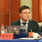 两会现场丨“90后”政协委员对着电脑话“AI”