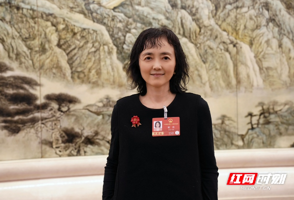 曾小坤：加强新就业形态劳动者权益保障