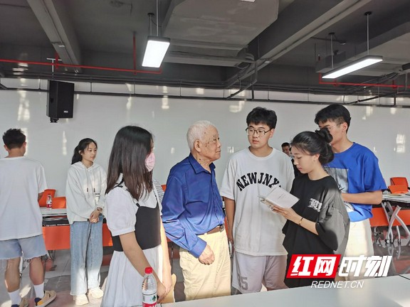 微信图片_20251028100919_37_242.jpg 微信图片_20251028100919_37_242.jpg