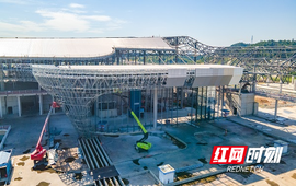 长沙西站既有营业线区域施工启动 站房建设全速推进