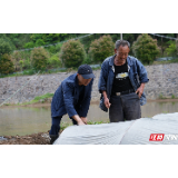 全国劳模｜欧爱国：42年，一个村庄的史诗
