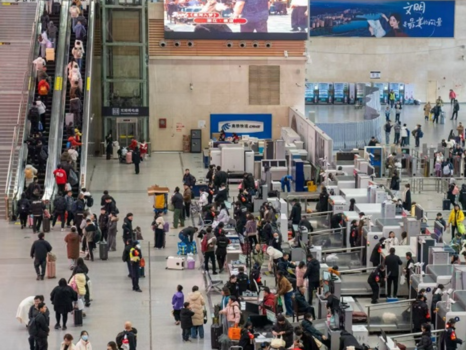 2月18日，湖南铁路预计发送旅客41.9万人次