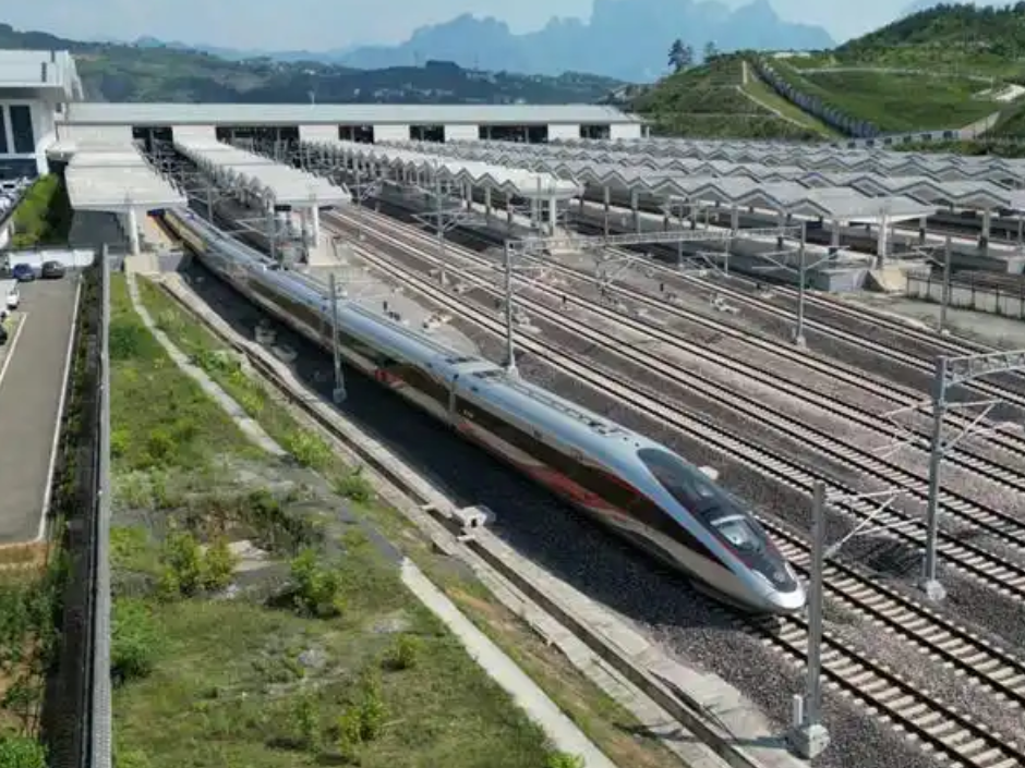 旅客请注意!受湖南地区暴雨影响,国铁广州局部分列车将停运