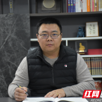 “箱”亲“箱”爱丨永州市嘉益皮具刘坚:从深圳到蓝山 一条产业链的“引力”之旅