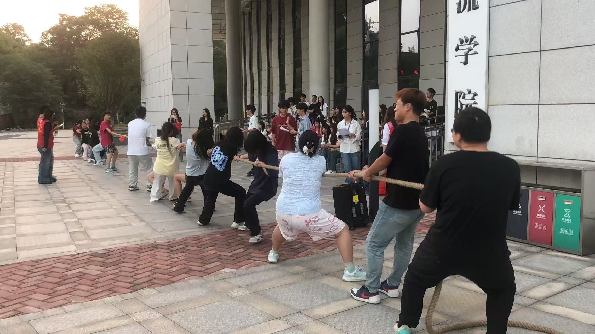 拔河比赛2.jpg