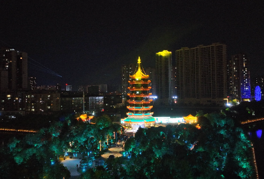 视频丨怀化文旅宣传吸引外地客 游客盛赞怀化鹤城便利与大气