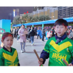 视频丨“湘超”怀化主场对阵郴州队 “南平王”称号不容小觑!郴州啦啦队小鼓手客场助威显声威