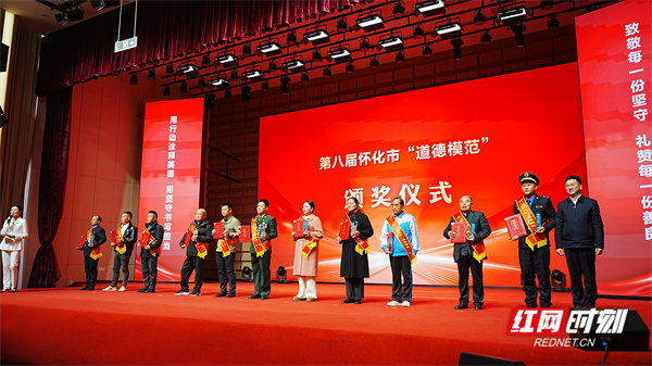 微信图片_20251206105655_335_307.jpg 微信图片_20251206105655_335_307.jpg