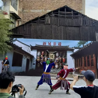 百城万车自驾游车友齐聚新晃 侗族千年文化盛宴点亮古驿道