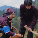 视频丨通道“月地瓦” 奏响丙午新春爱情序曲
