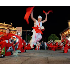 视频丨安塞腰鼓“炸场”洪江古商城：一声喝彩，一份传承的力量