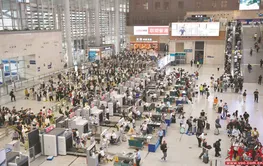 暑运将至 长沙客流升温