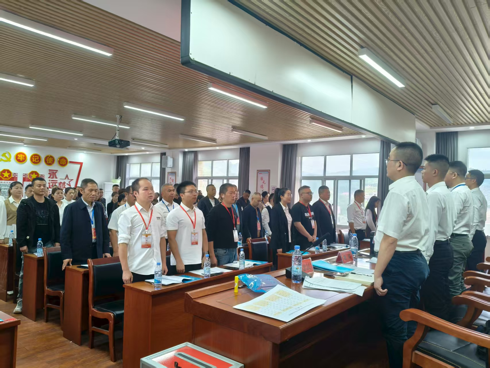 图片2.png 图片2.png